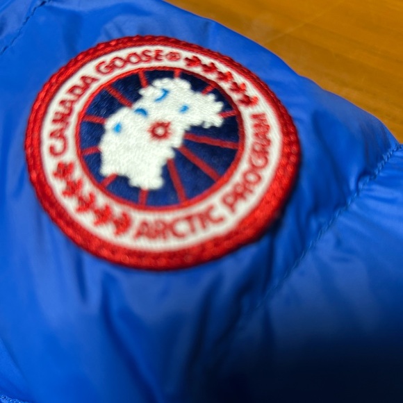 Canada Goose Blue Puffer Jacket - Picture 4 of 5